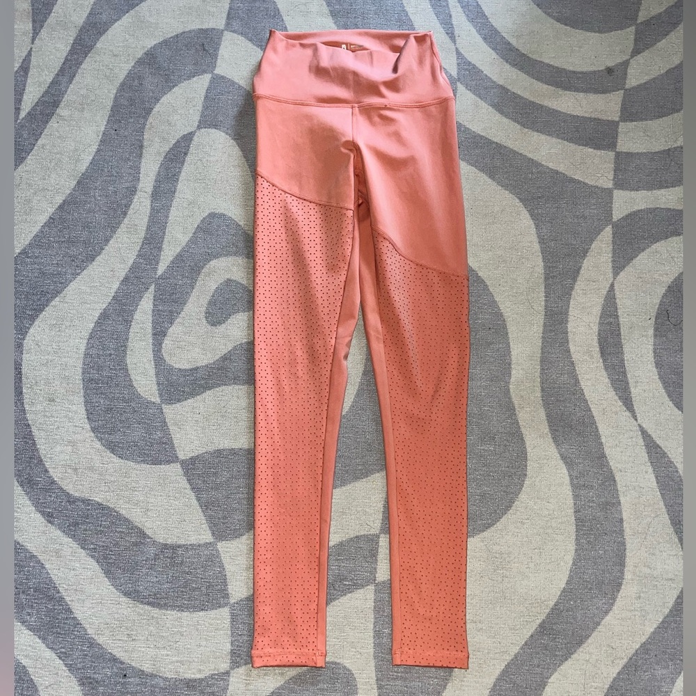 BuffBunny Coral Leggings